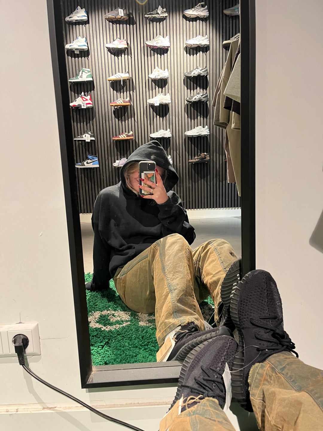 Yeezy 350 V2 Onyx
