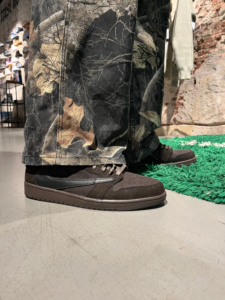 0Jordan 1 Low Travis Velvet Brown