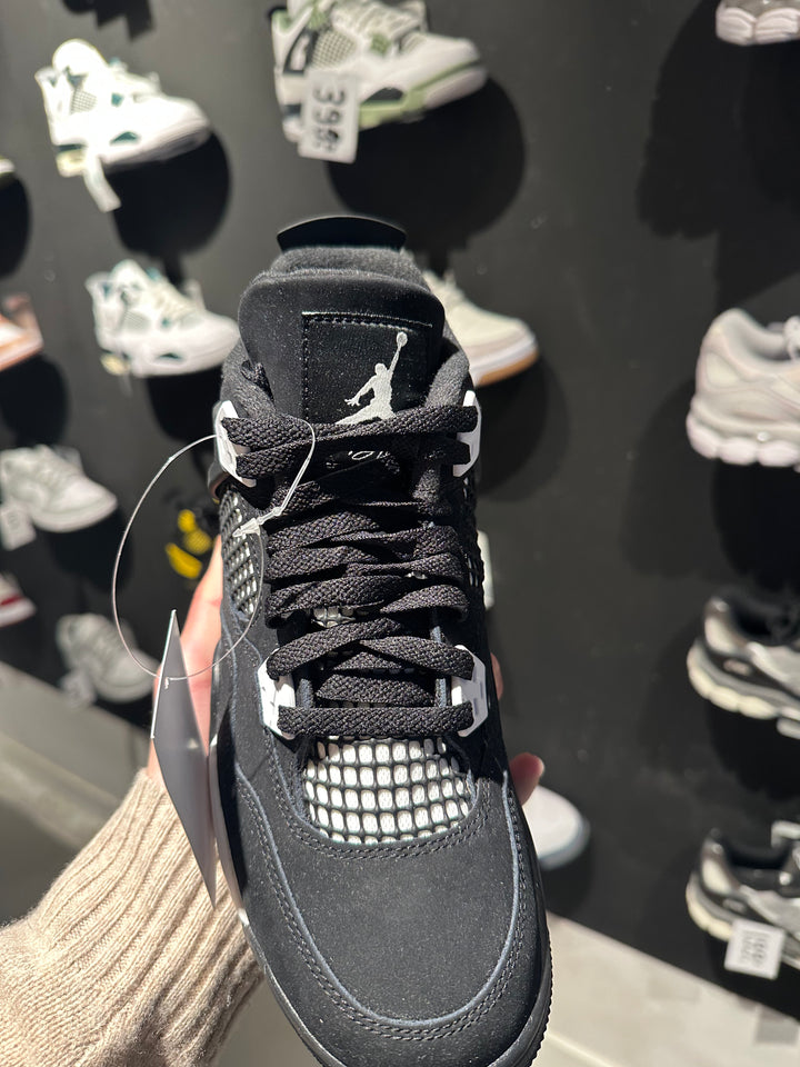 Jordan 4 White Thunder