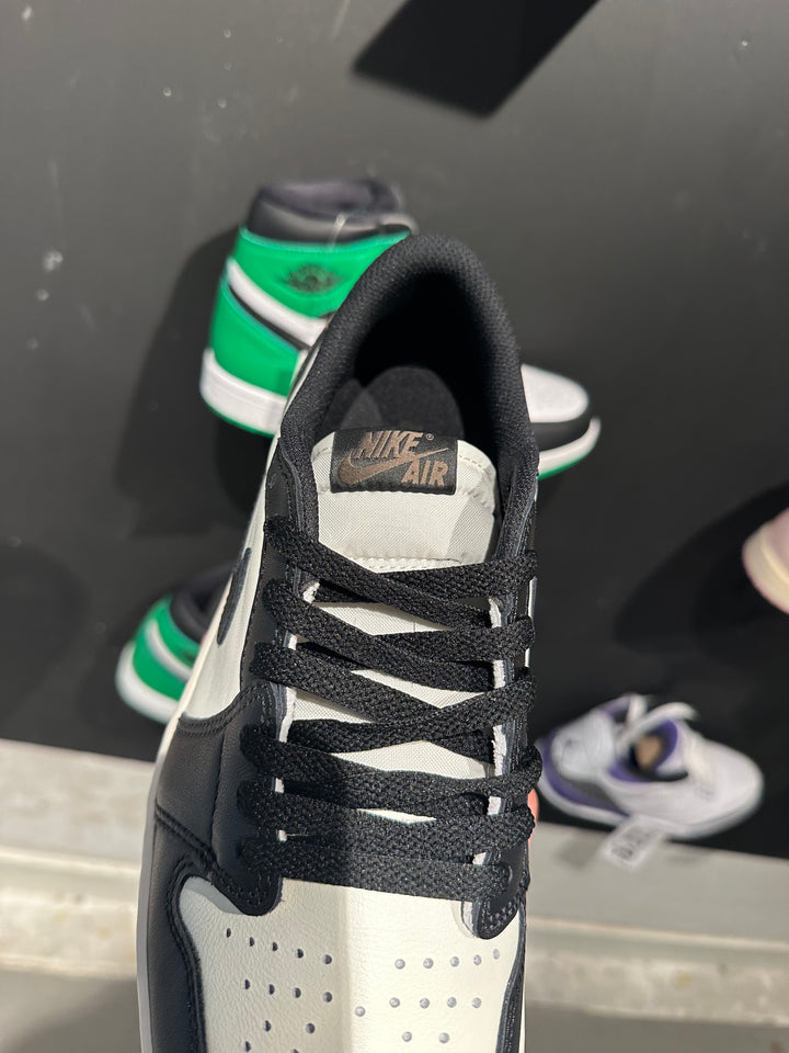 Jordan 1 Low Mocha