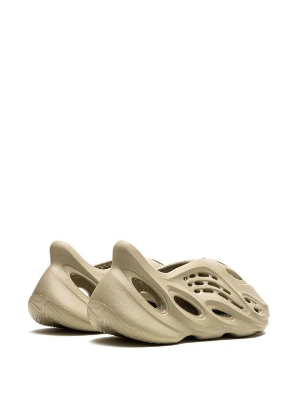 Adidas Yeezy Foam RNR Stone Salt